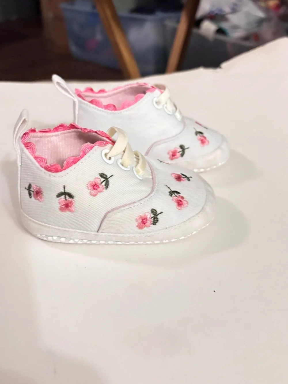 Infant White Canvas Shoes with Pink Floral Embroidery